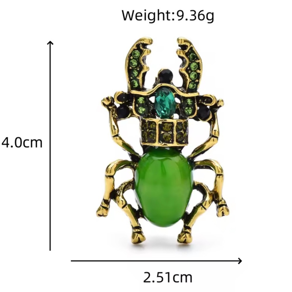 Green Gold Beetle Brooch - Picture 4 of 4